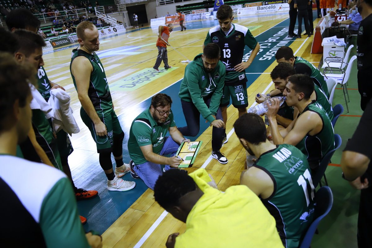 Jornada 1 contra Coruña en el Multiusos